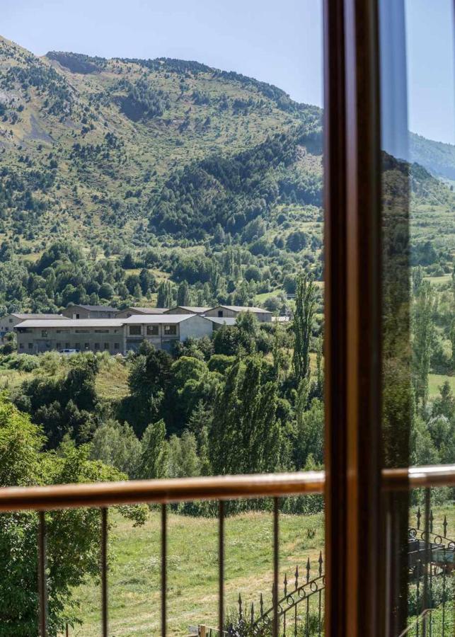 Appartamento El Balcon Familiar Del Pacino Sallent de Gállego Esterno foto